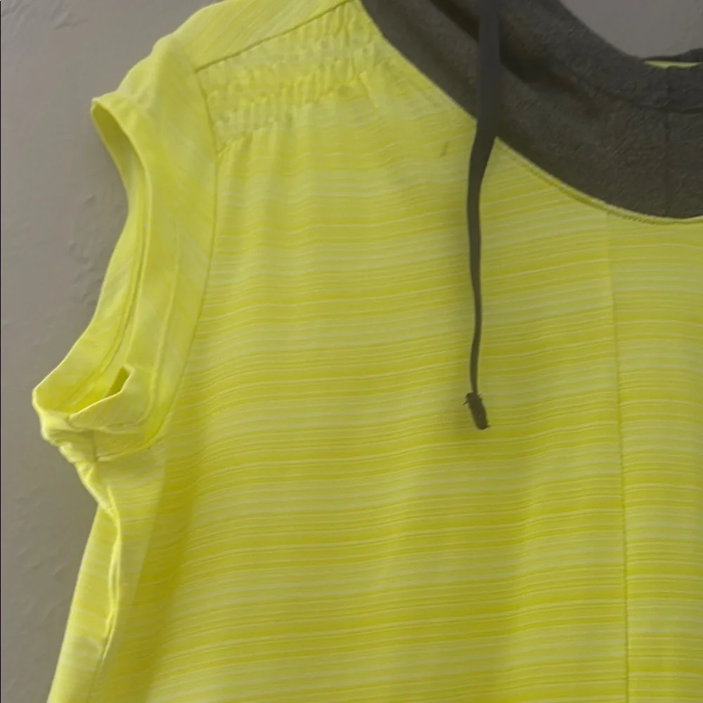 MPG Yellow and Gray Sweatshirt Athletic Top 6 - Picture 3 of 11